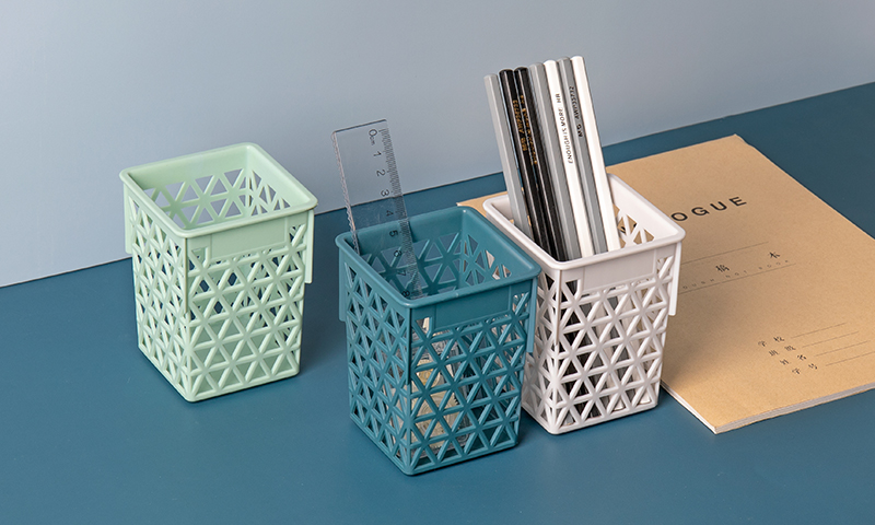 Plastic Box Manufacturer